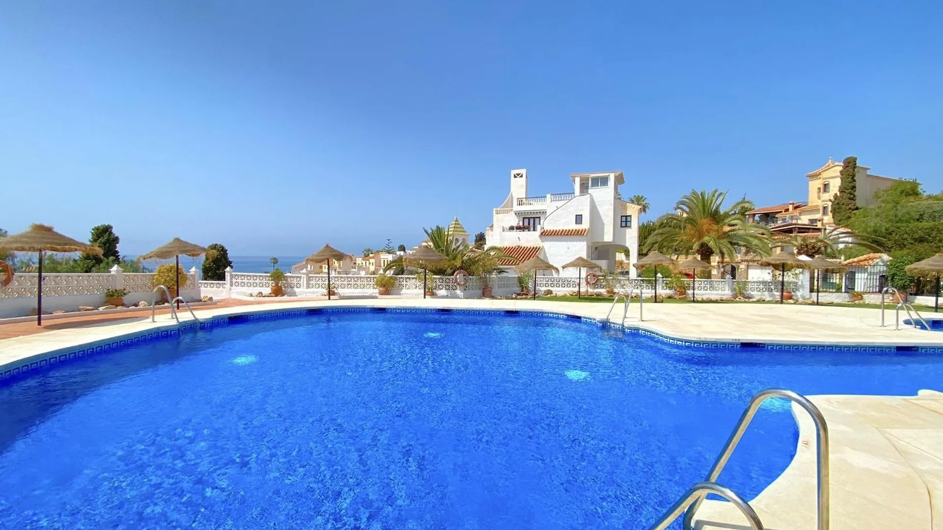 Capistrano Playa Διαμέρισμα Nerja